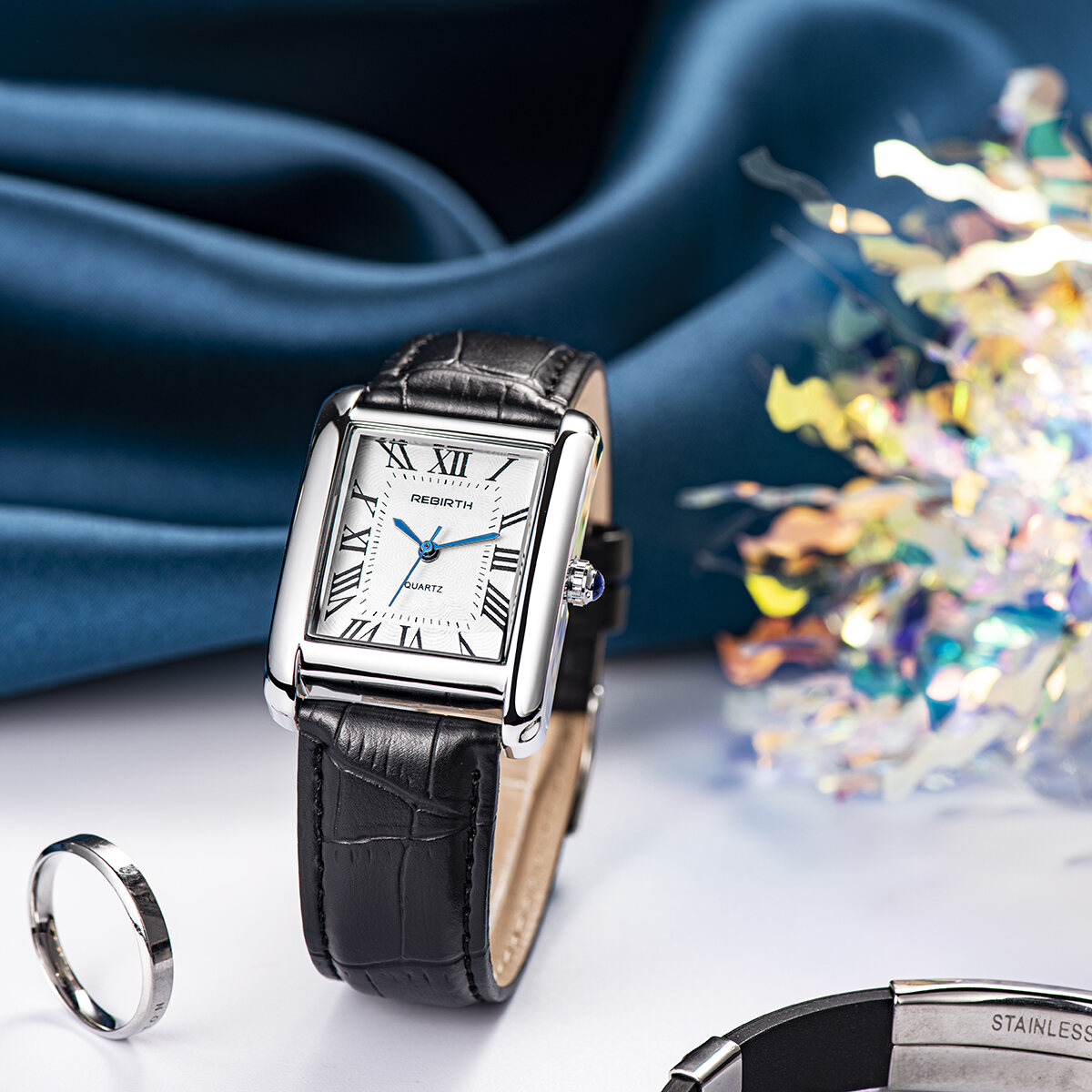 Retro Style Simple Small Square Watch Roman Scale Trendy Literary Quartz Movement Watch